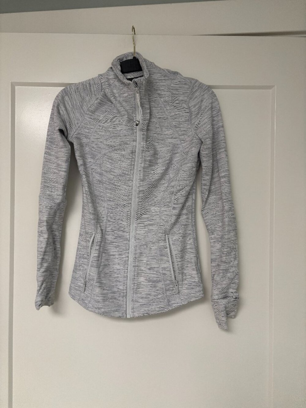 Lululemon Zip up size 4